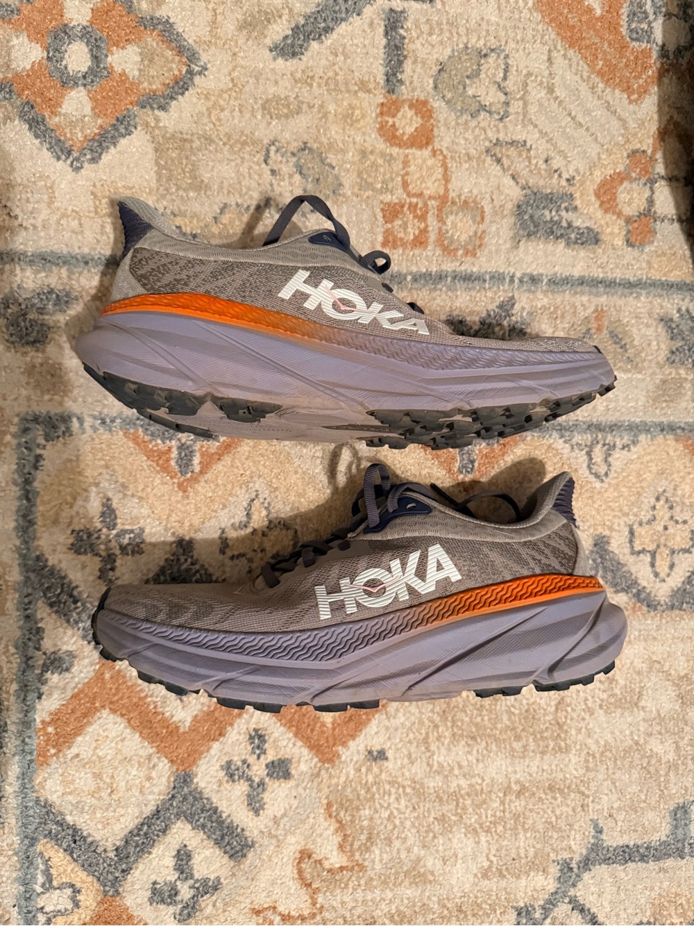 Hoka Women’s Challenger ATR 7 - size 8.5